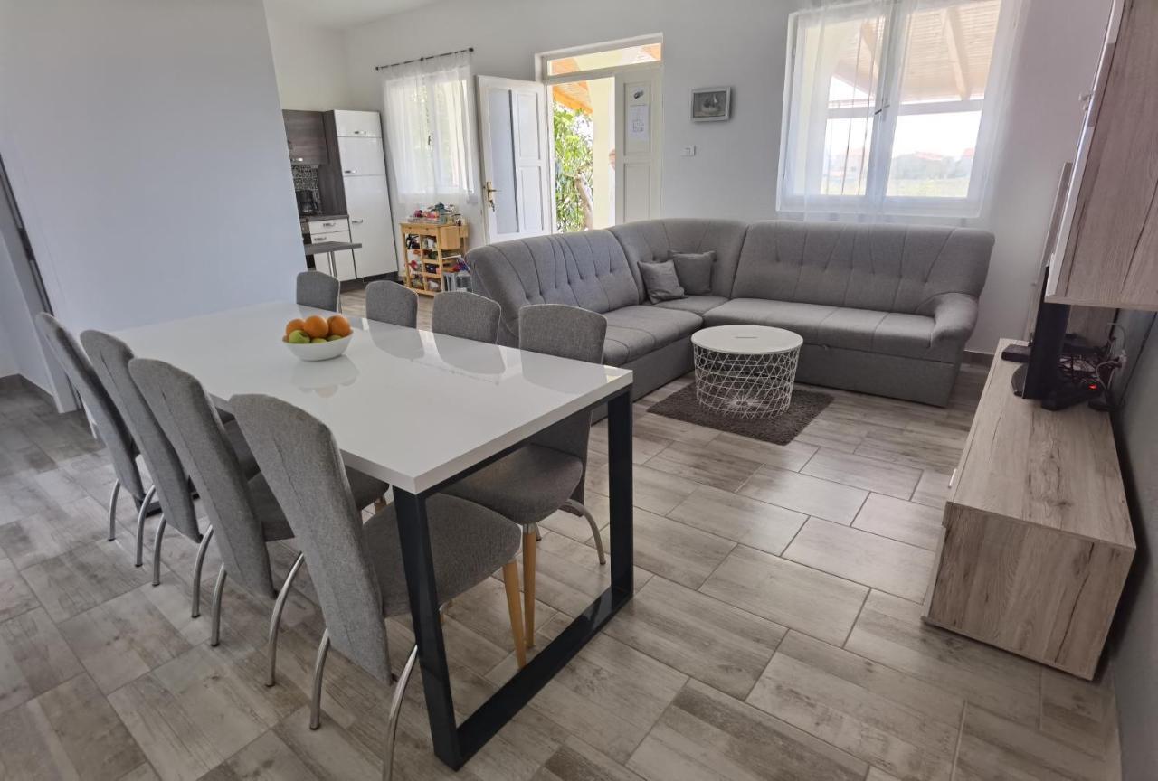 Apartments Jasna Privlaka  Εξωτερικό φωτογραφία
